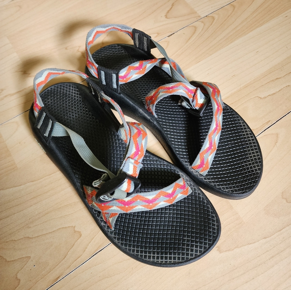 Chaco Womens Size 8 Sandals